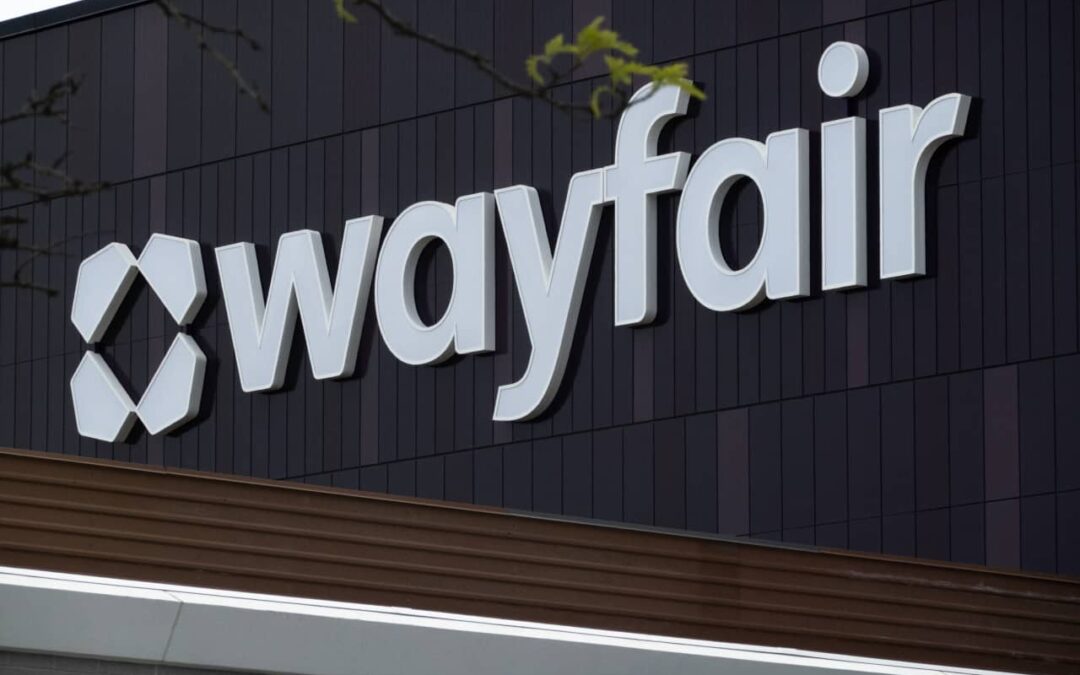 With these At Home stores closing, Wayfair should pick up some new customers